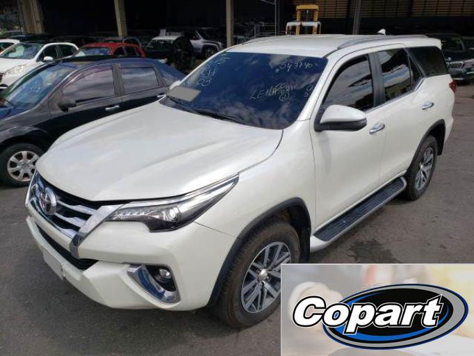 TOYOTA HILUX SW4 18/18